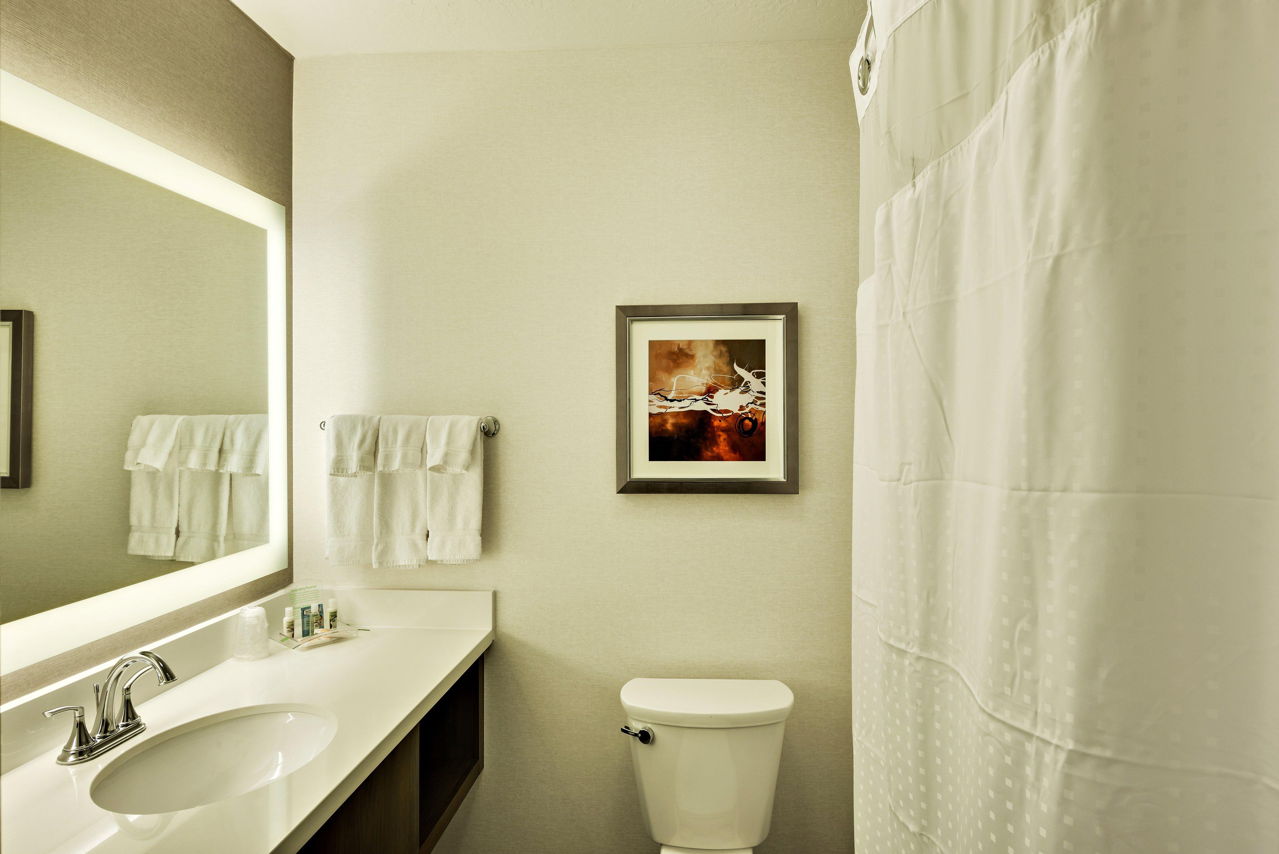 Holiday Inn St. George Convention Center By Ihg Exterior photo