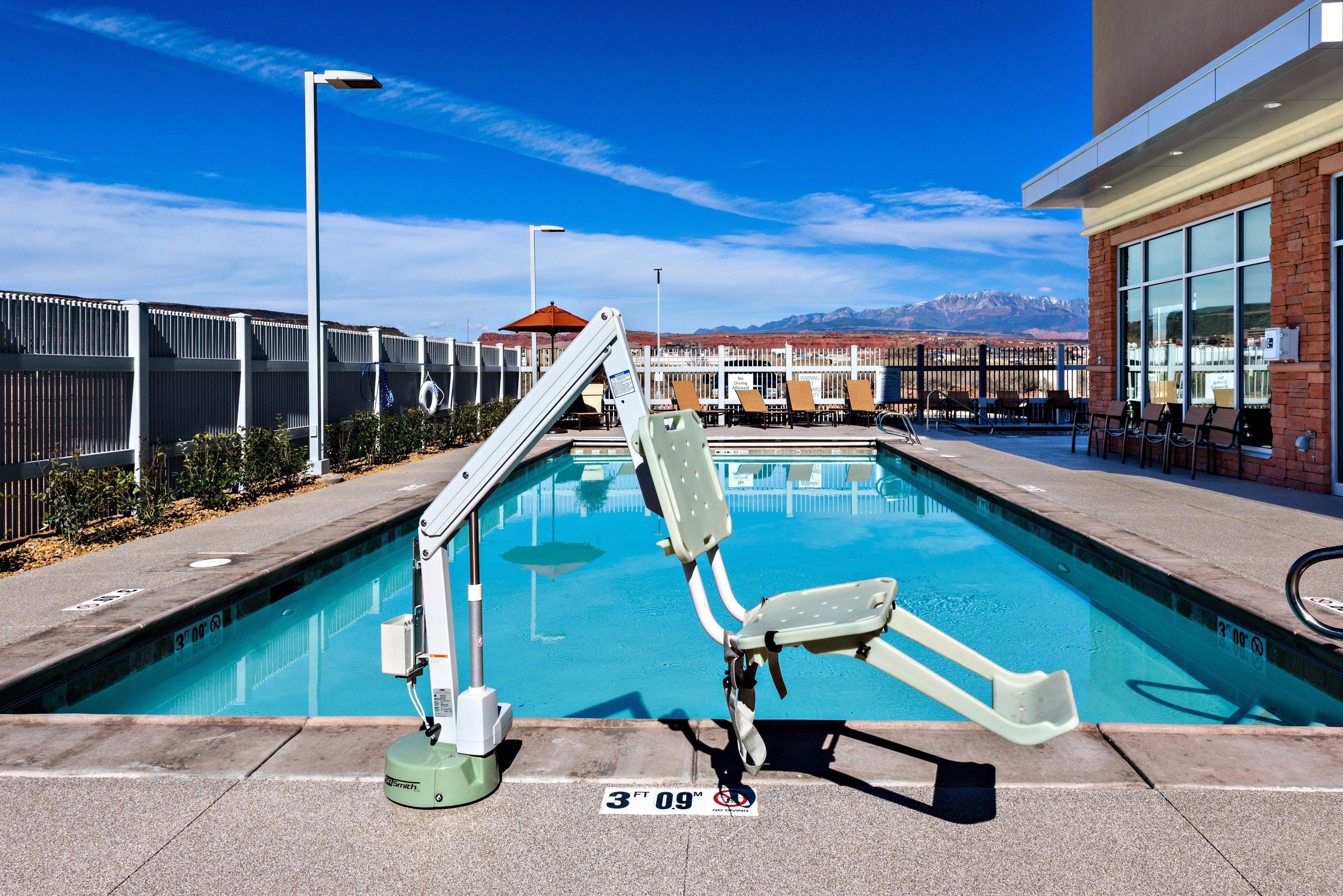 Holiday Inn St. George Convention Center By Ihg Exterior photo