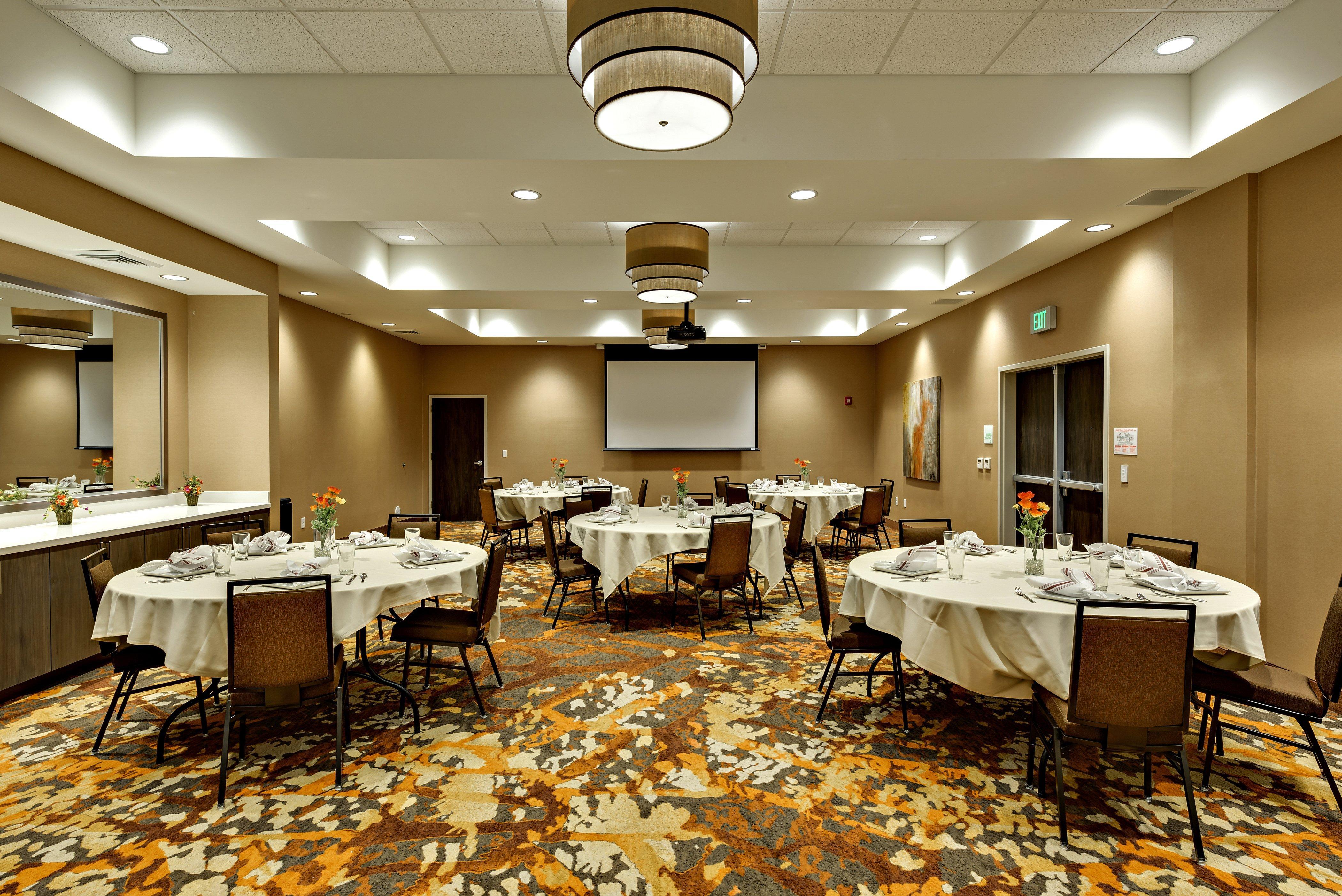 Holiday Inn St. George Convention Center By Ihg Exterior photo